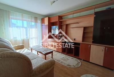 Apartament de vanzare cu 3 camere, decomandat -55 mp. balcon, pivnita - 1