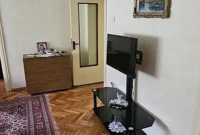 Apartament cu 3 camere decomandat în Central - 12