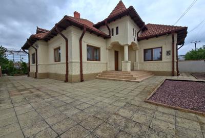Casă elegantă complet renovată, 4 camere, 2 corpuri – Kogălniceanu - 9
