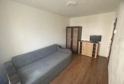 Apartament cu 3 camere semidecomandat în Central - 5