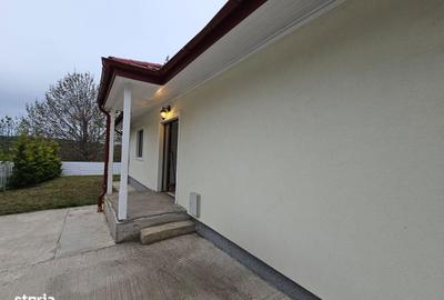 Casă cu 3 camere în Breazu - 1