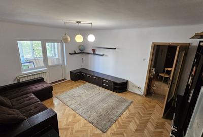 Apartament cu 3 camere decomandat, mobilat în Bucur Obor