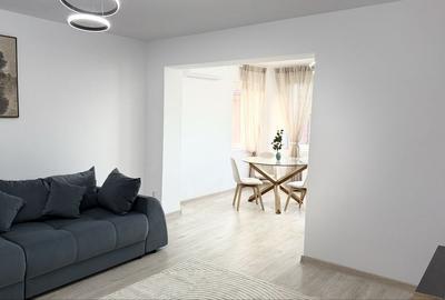 Apartament cu 3 camere decomandat în Central - 1