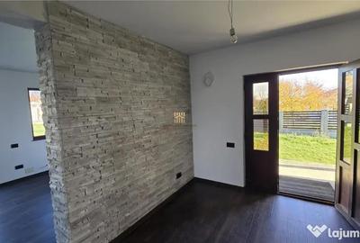 Casă cu 5 camere cu Teren 600 Mp în Mitocu Dragomirnei - 9