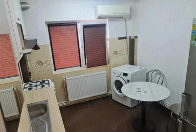 Colega in apartament la bloc, studenta, angajata, etc - 3