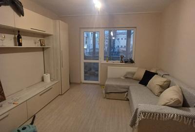 Vand apartament 2 camere