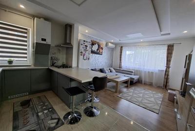 Apartament cu 3 camere decomandat, mobilat în Exterior Est - 2