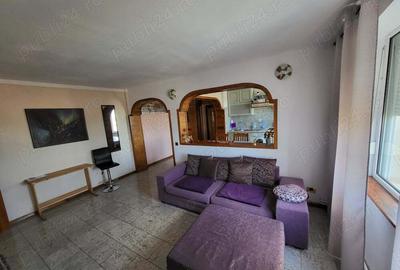 Apartament cu 3 camere semidecomandat în Central - 9