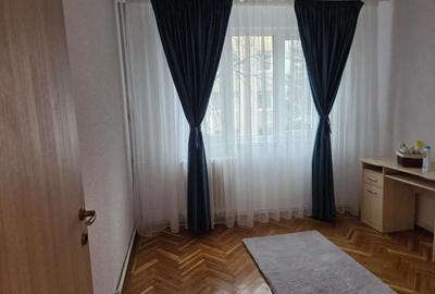 Apartament cu 3 camere decomandat în Drumul Taberei - 2