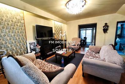 Casă cu 5 camere cu Canalizare în Săsar