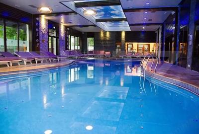 Spațiu comercial, de 900 mp, în Central - 12