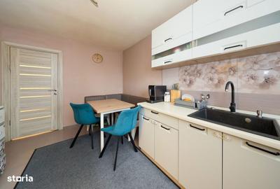 Apartament cu 3 camere decomandat în Florilor - 1