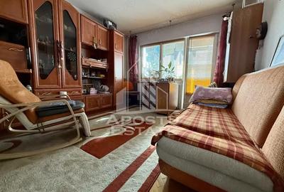 Apartament cu 3 camere, etajul 1, centrala proprie, zona Sagului
