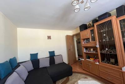 Apartament cu 3 camere decomandat, mobilat în Popești-Leordeni