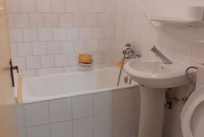 Garsonieră decomandată în Central - 1