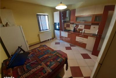 Apartament cu 2 camere decomandat în Central - 2