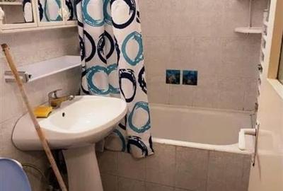 Apartament cu 2 camere semidecomandat, mobilat în Tractorul - 8