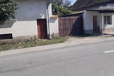 Casă cu 4 camere în Voila