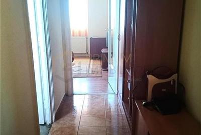 COMPLEXUL STUDENTESC - 3 camere - 2 bai - centrala proprie - clima - 6