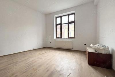 Casă cu Teren 211 Mp în Central - 14