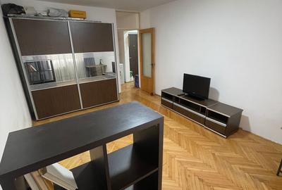 Garsonieră decomandată, mobilată în Dristor - 3