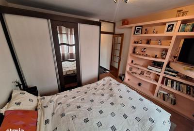 Apartament cu 3 camere decomandat în Traian - 4