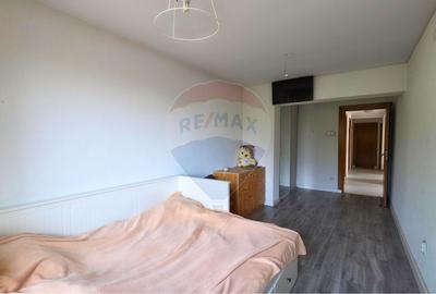 Casă individuală cu 7 camere cu Teren 350 Mp în Giulești - 31