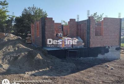 Casă cu 5 camere cu Teren 372 Mp în Miroslava - 9