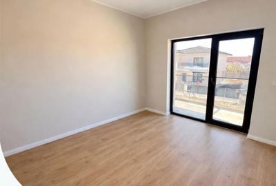 Casă cu 4 camere cu Teren 400 Mp în Miroslava - 2