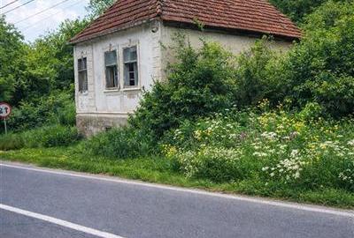 Teren Construcții intravilan de 5090 mp, în Vâlcele - 1