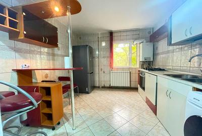 Apartament cu 3 camere semidecomandat, mobilat în Podu Roș - 3