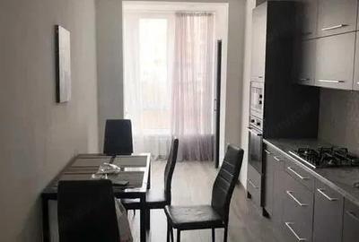 Garsonieră decomandată în Gorjului