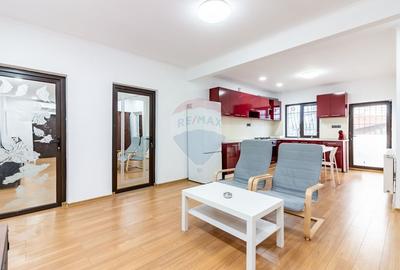 Spațiu comercial, de 374 mp, în Central - 3