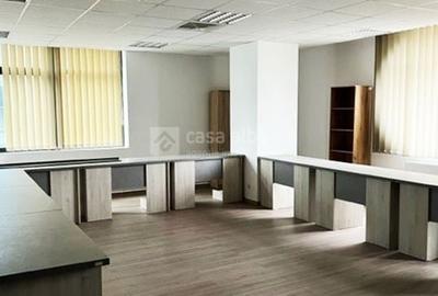 Birou, 477 mp în Podu Roș
