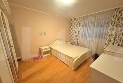 Apartament cu 2 camere decomandat, mobilat în Central