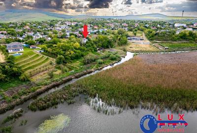 ID 6689 EXCLUSIVITATE Casa cu vedere la Lacul Somova! - 1