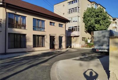 Apartament cu 3 camere decomandat în Central - 6