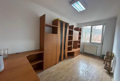 Apartament cu 3 camere semidecomandat, mobilat în Luncă - 5