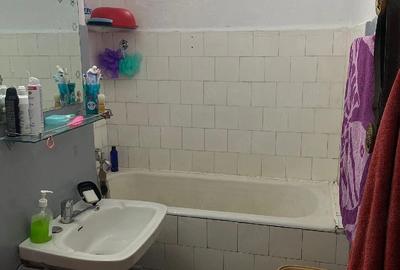 Apartament cu 2 camere decomandat în Berceni - 2