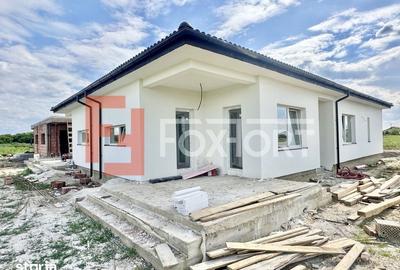 Casă cu 3 camere cu Teren 270 Mp în Remetea Mare