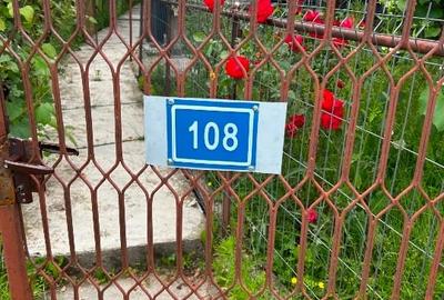 Casă cu anexe și grădină; Retevoiesti , 30Km Curte de Argeș și Câmpulung; locuib - 2