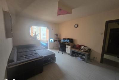 Apartament cu 2 camere semidecomandat, mobilat în Central - 1