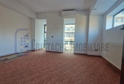 Birou, de 120 mp, în Nerva Traian - 2