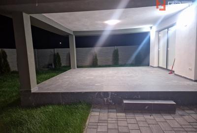Duplex cu 3 camere cu Canalizare în Central - 18