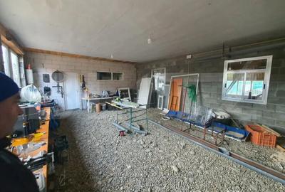 Casă cu 4 camere cu Teren 1500 Mp în Central - 3