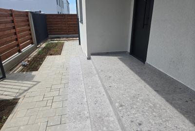 Casă cu 3 camere cu Canalizare în Popești-Leordeni - 2