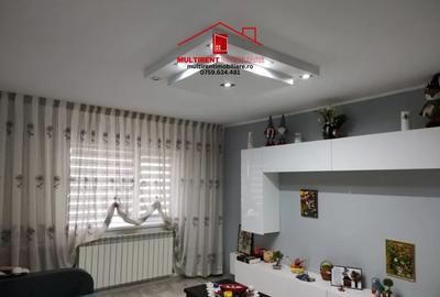 Apartament cu 2 camere decomandat în C5 - 8