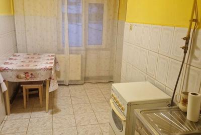 Apartament cu 3 camere decomandat în Roșia - 3