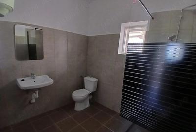 Casă cu 2 camere cu Teren 4038 Mp în Radovan - 2