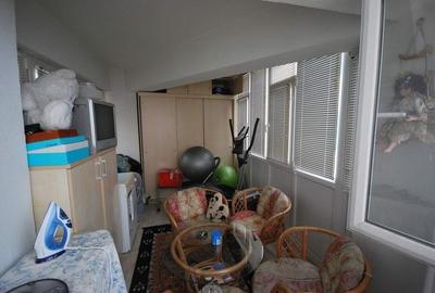 Apartament 4 camere Piata Sudului decomandat 120mp -bloc 1980 -Obregia Apartament 4 camere Piata Sudului decomandat 120mp -bloc 1980 -Obregia - 2